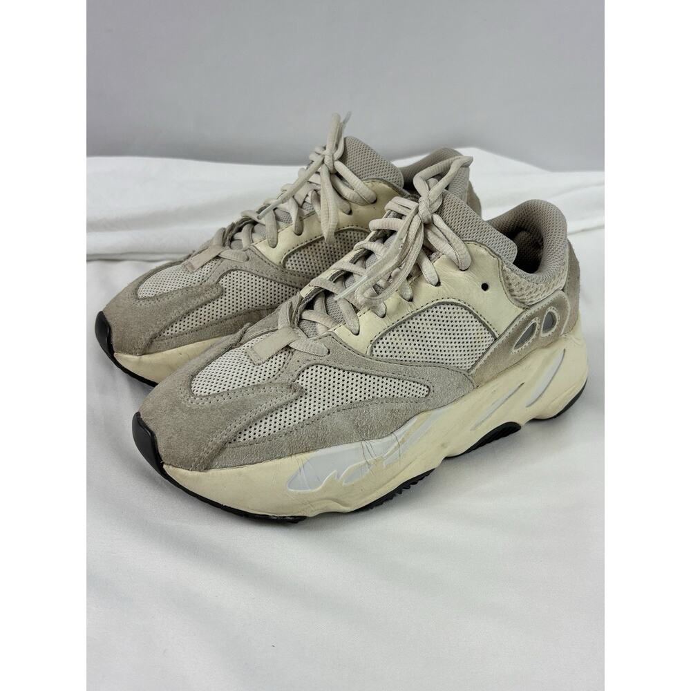 Yeezy x Adidas Boost 700 Analog Sneakers Cream Suede Mesh 5.5 Mens Kanye